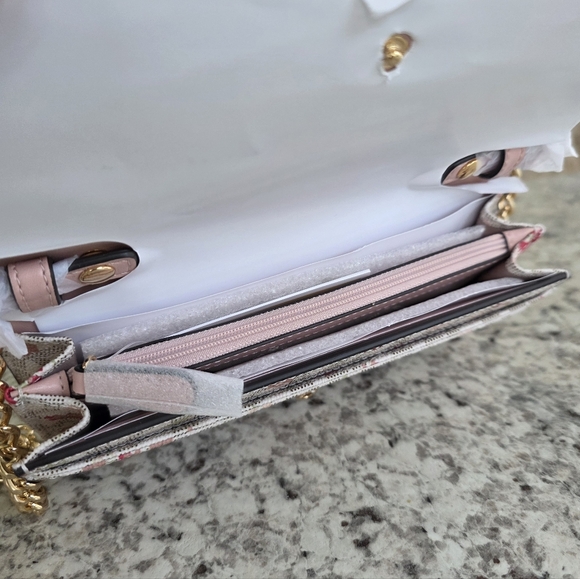 Michael Kors Jet Set Logo Floral Large Wallet Crossbody - Picture 3 of 6